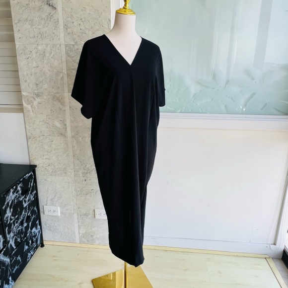 0036/ Black Maxi Dress Crinkle Airflow Material - Picture 6 of 6